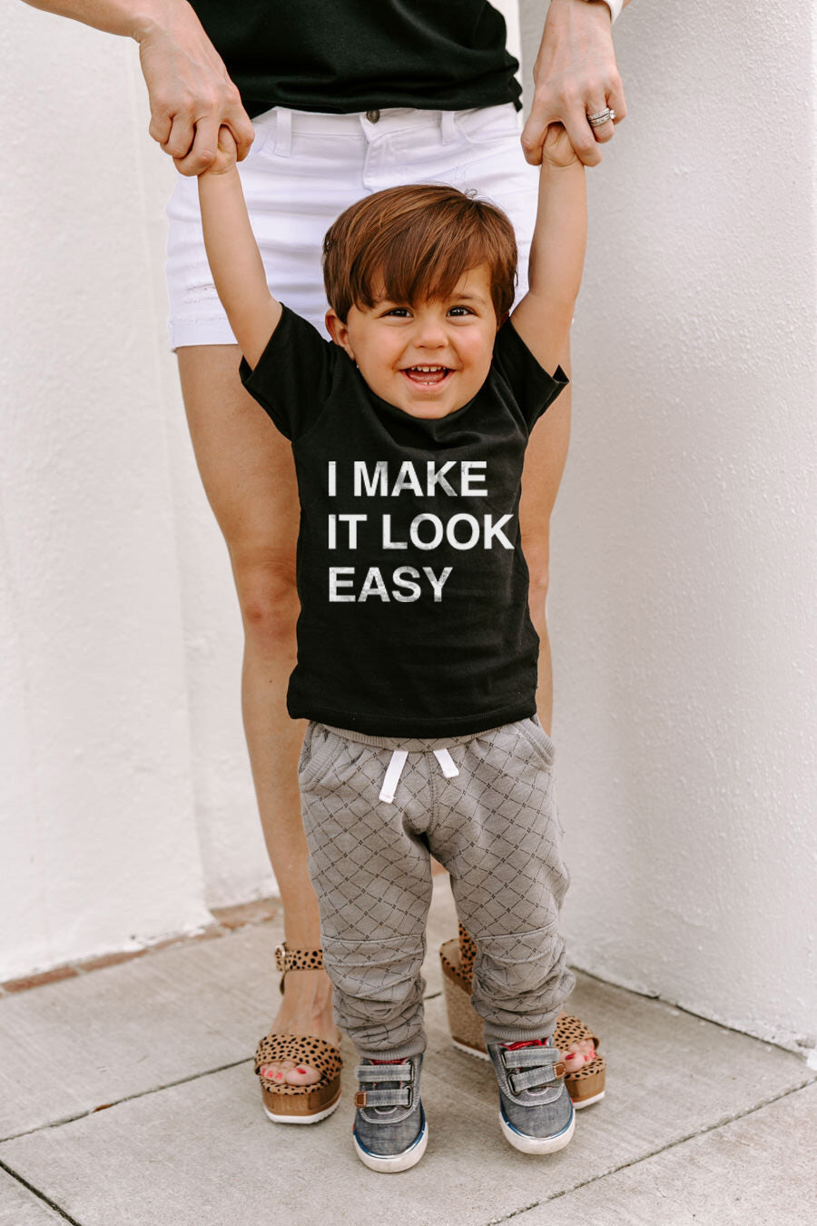 The "Make It Look Easy" Tee - Shop The Soho