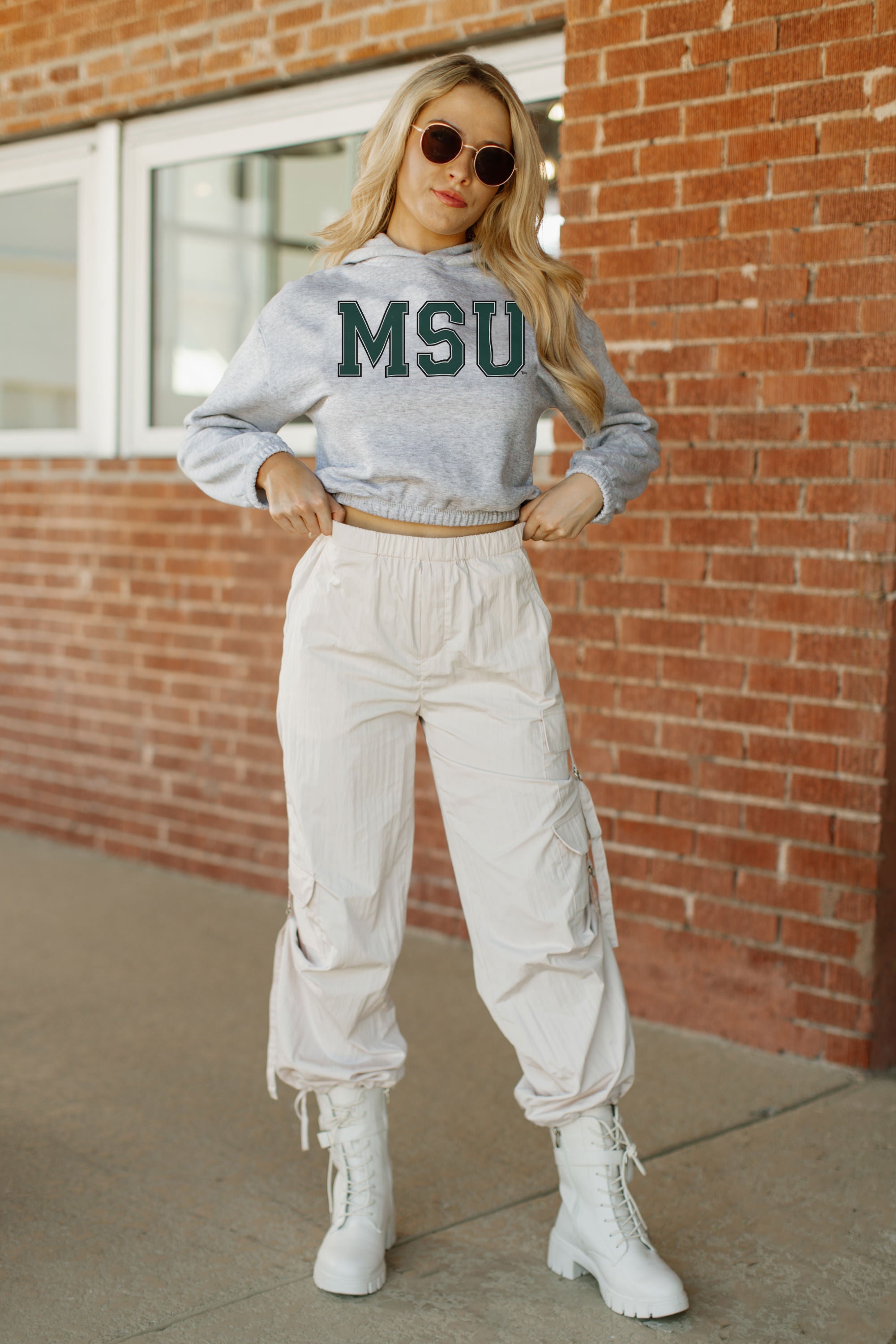 MICHIGAN STATE SPARTANS HEADED TO VICTORY BANDED CROPPED HOODIE BY MADI PREWETT